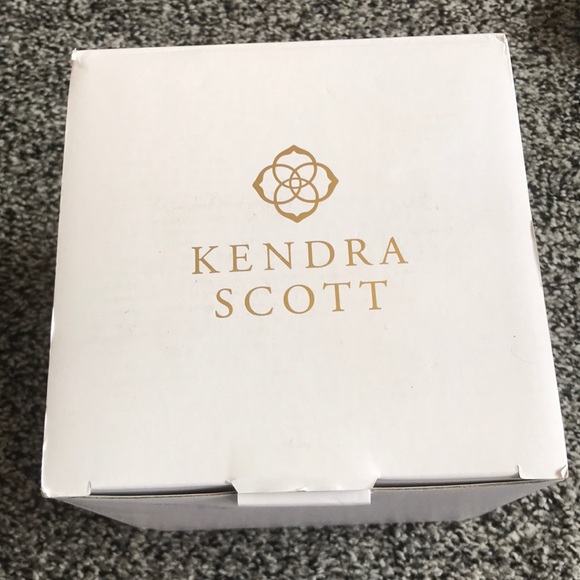 Kendra Scott Decorative Antique Silver Box Pyrite - Picture 7 of 8